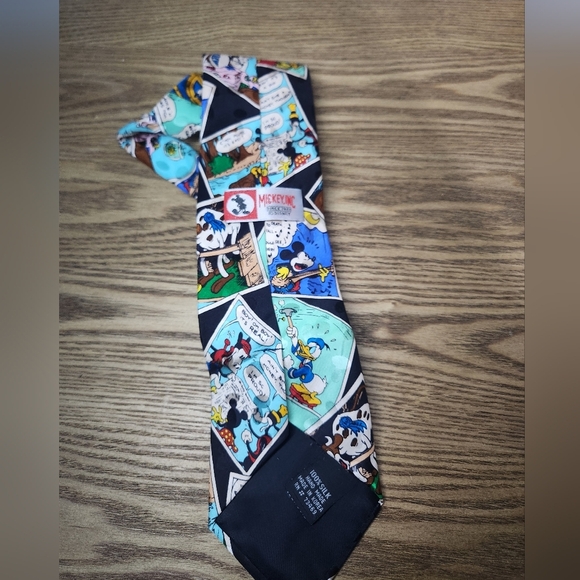 Men's Mickey Inc Disney Mickey Mouse Donald Duck Comic Book Black Multi Neck Tie - Picture 6 of 6